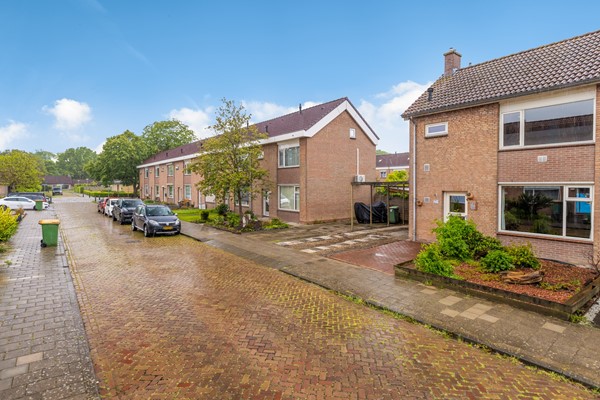 Foto - Te koop: Ruime hoekwoning met potentie!